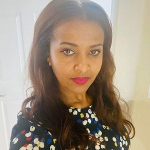 Meet your Posher, Tegist